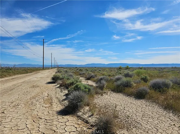 12 Saint Ave W #F-lot 28, Lancaster, CA 93534