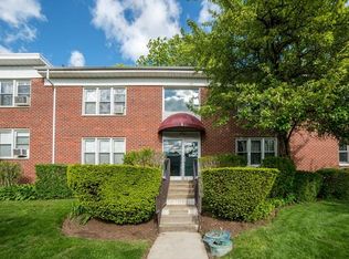 6 Wainwright Ave APT 1A, Yonkers, NY 10710