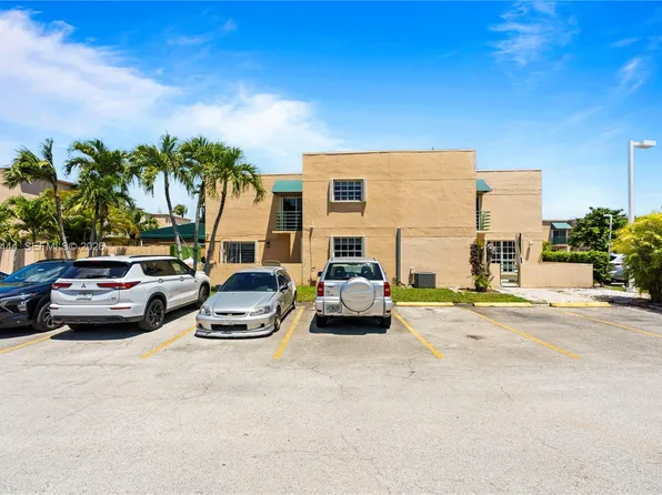 12035 SW 19th Ter APT 39, Miami, FL 33175