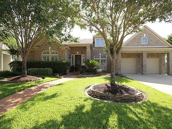 3rd image of 2823 Zachary Bend Ln