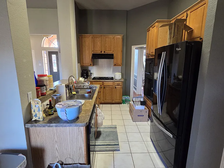 2412 Norwich Dr — Photo 7