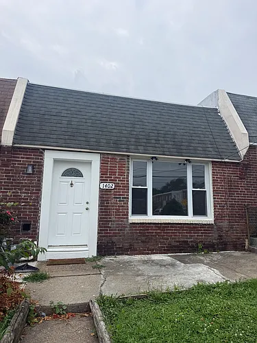 1402 Cosgrove St Photo 1