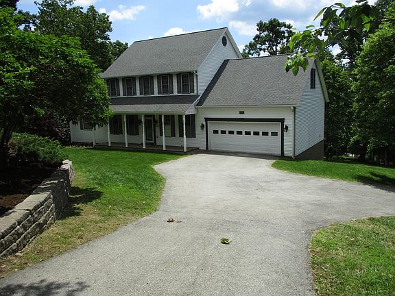 4th image of White Pine Dr