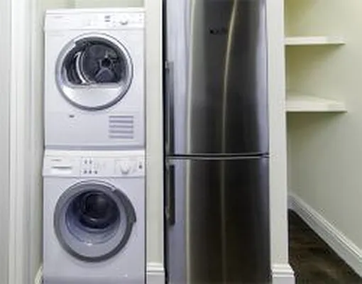 Rented by Icon Realty Management | media 9