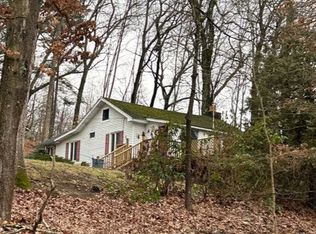 146 Skylands Rd, Ringwood, NJ 07456