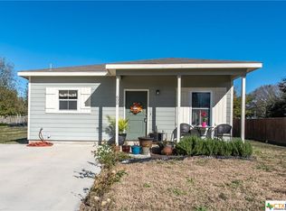 600 Patton Dr, Seguin, TX 78155