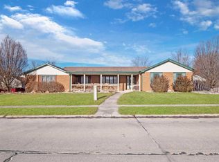 5807 Oak Fall Rd, Fort Wayne, IN 46845