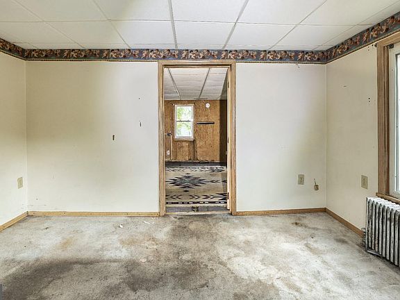 3rd image of 759 Main St