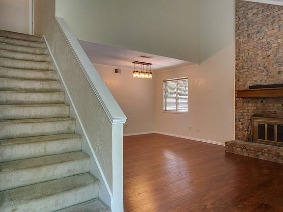 3rd image of 3008 Charter Oak Dr
