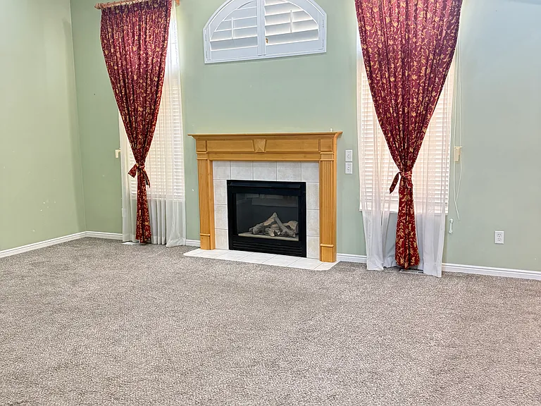 13228 S 2600 W — Photo 5