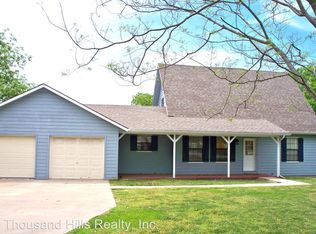 1585 Skyview Dr, Branson, MO 65616