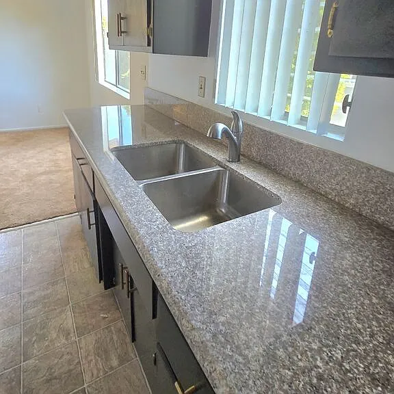 2219 S Crenshaw Blvd #5 — Photo 4