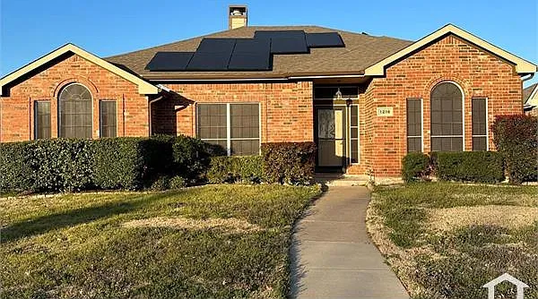 4 bed, 1760 sqft, $3,500 — Photo 1