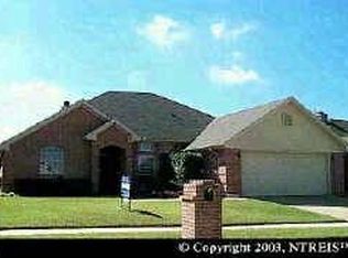 6032 Sundown Dr, Watauga, TX 76148