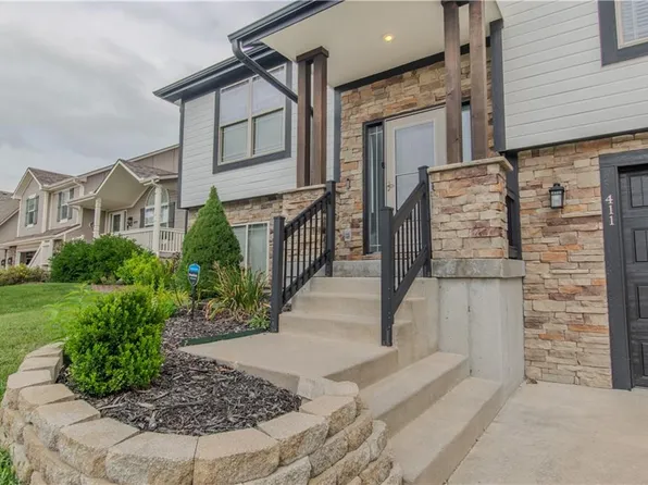 411 Eagle Glen Dr, Raymore, MO 64083