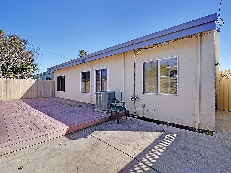1285 Boa Vista Dr — Photo 25