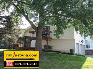 371 Elan Ct, Woodbury, MN 55125