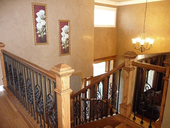 4th image of 9224 64th Avenue Ct E