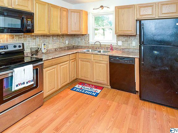 2nd image of 204 Thach Ln