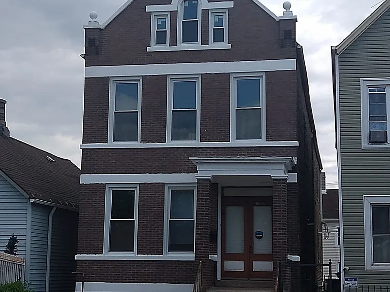 2021 W 47th St #1F — Photo 1