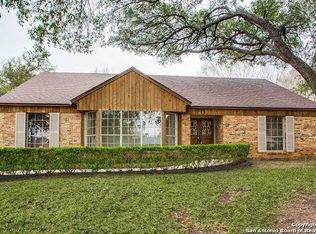 104 Twinleaf Ln, Castle Hills, TX 78213