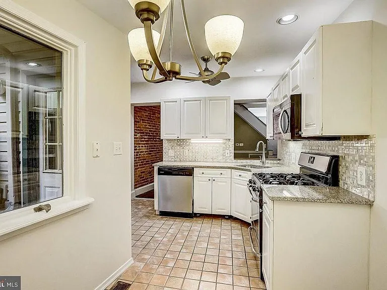 4447 Baker St — Photo 26