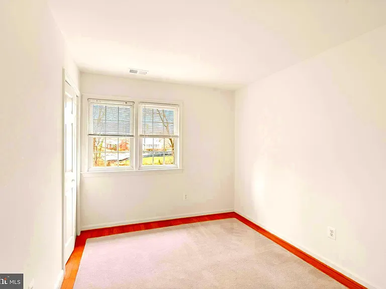 7109 Davis Ct — Photo 30