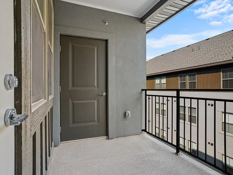 Sparrow Hill Apartments — Photo 8