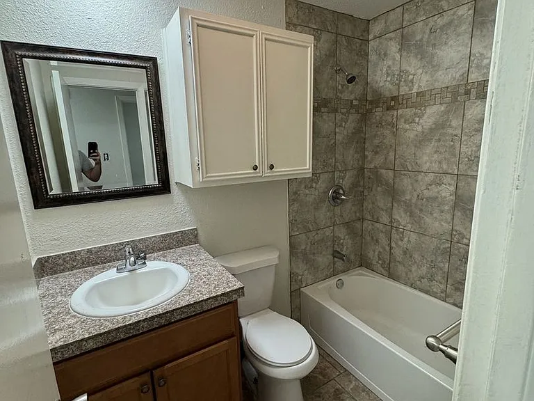 5402 Atascosa Dr — Photo 2