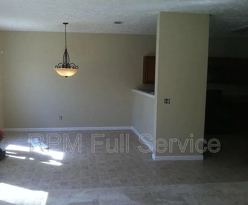 4 bed, 3.0 bath, 3100 sqft, $3,600 — Photo 4