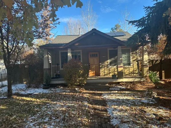 870 NW 12th St, Bend, OR 97703