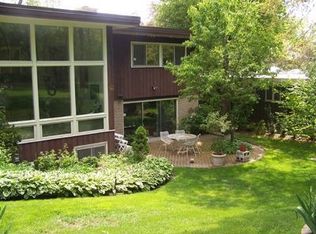 761 Stonegate Dr, Highland Park, IL 60035