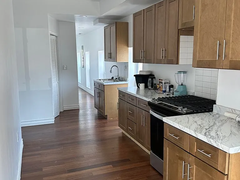 2620 McElderry St — Photo 1