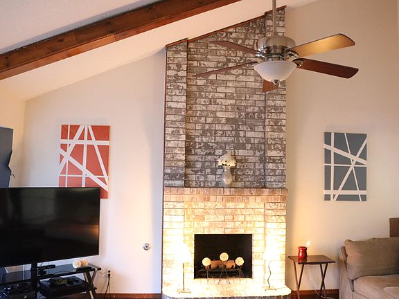 5th image of 2813 Gilberto Avila St
