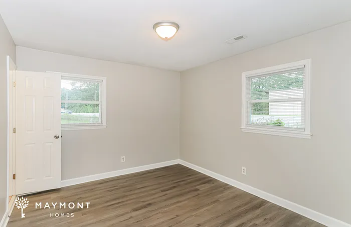 2 Summit Ave — Photo 6