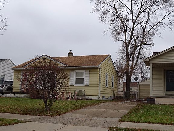 4th image of 28631 Rosslyn Ave