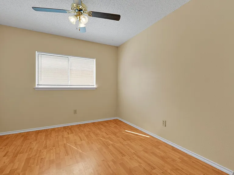 6635 Barton Rock Rd — Photo 16