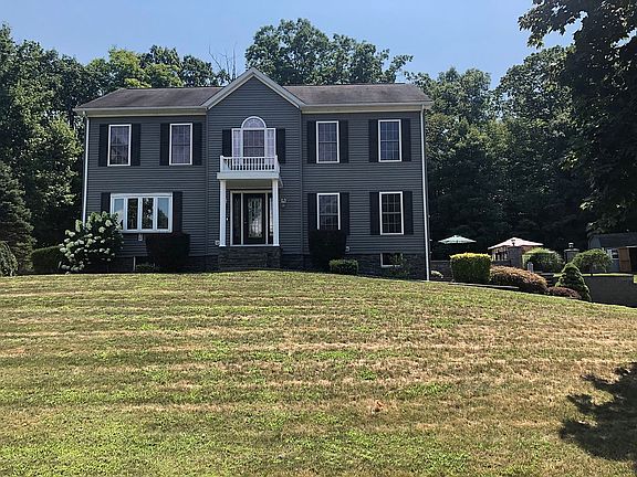 2nd image of 71 Stephen Dr