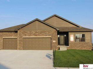 120 Eagle View Dr, Ashland, NE 68003