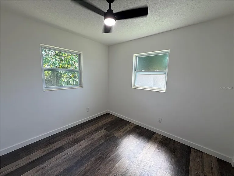 783 Eldridge St — Photo 18