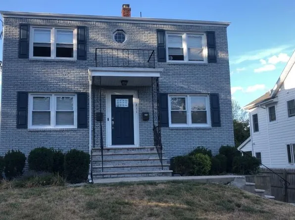 211 Walton St, Ridgewood, NJ 07450