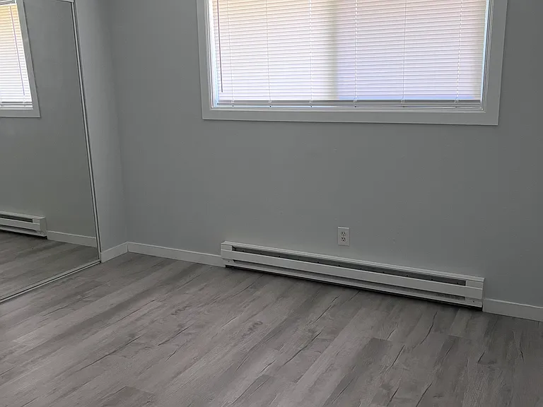 12819 Valley Ave E #1 — Photo 2