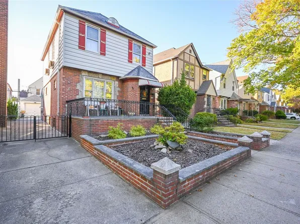 45-28 Utopia Parkway, Flushing, NY 11358