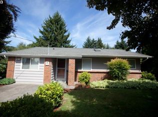 160 6th St, Fairview, OR 97024