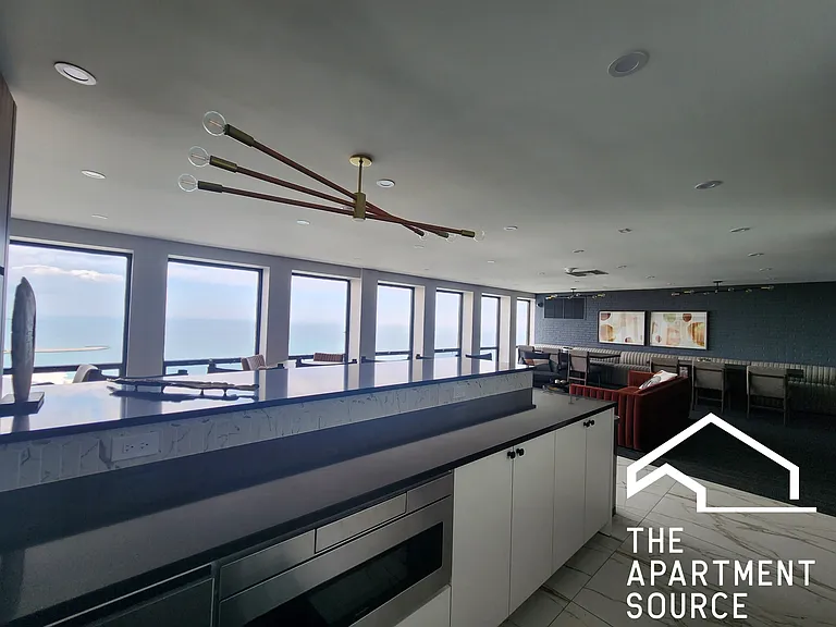 260 E Chestnut St #803 — Photo 22