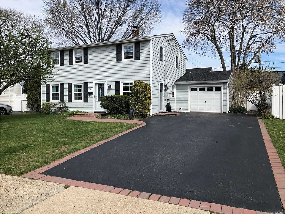 1st image of 134 Swan Ln