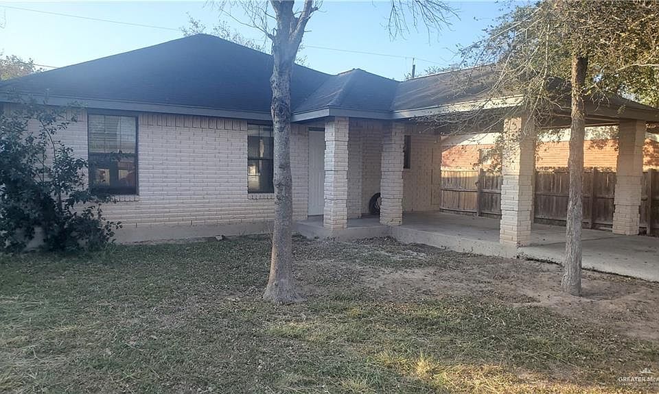 1st image of 209 Casiano St