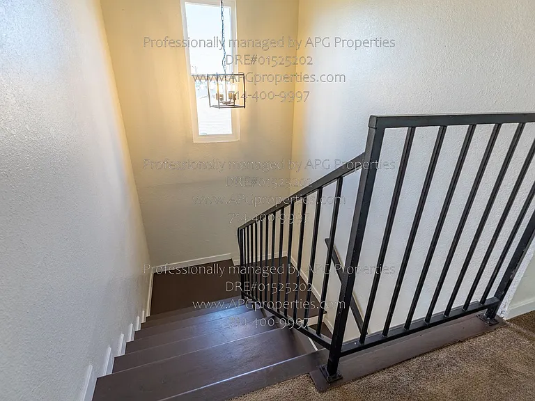 519 N Daisy Ave — Photo 10