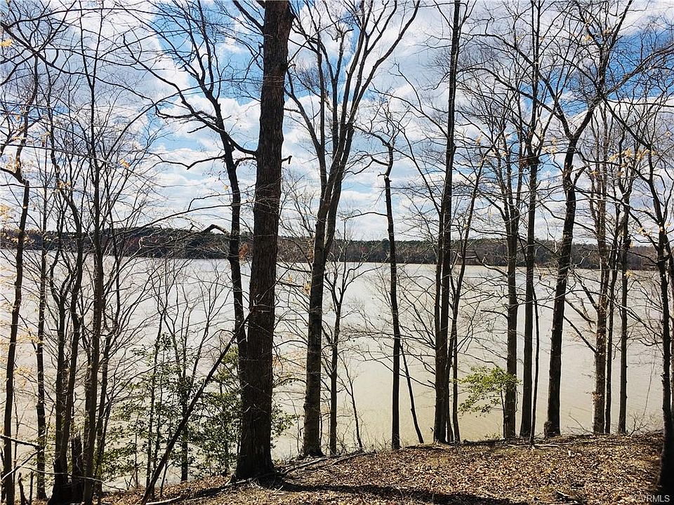 2nd image of 13525 Chesdin Landing Dr