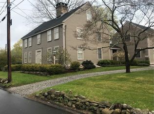 77 Broad St, Guilford, CT 06437
